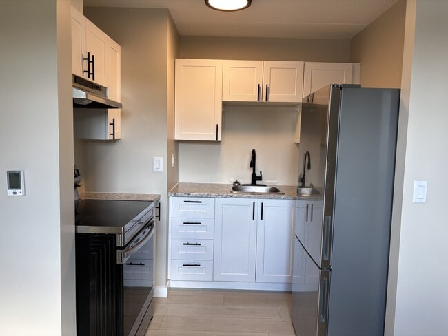 Photo - 18 Schemmer Bay