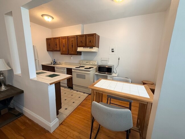 Photo - 52 Strathmore Rd Unit 33