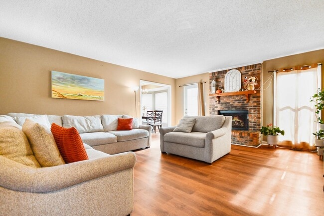 Photo - Conveniently Located Three Bedroom!