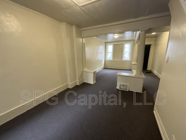 Photo - 524 S Queen St