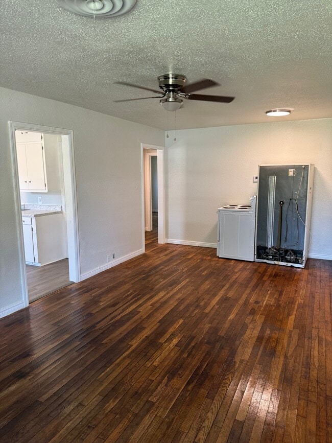 Photo - 3307 Garfield St