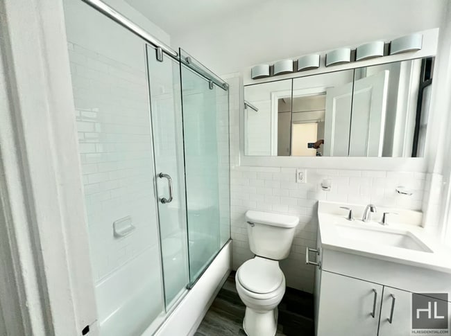 Photo - EAST 46 STREET Unit 10R