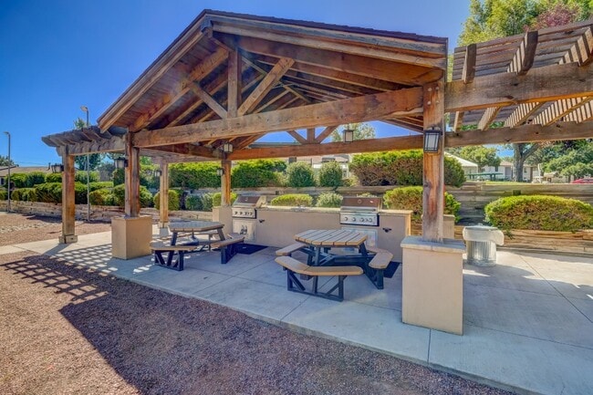 Photo - Ridgeview Place