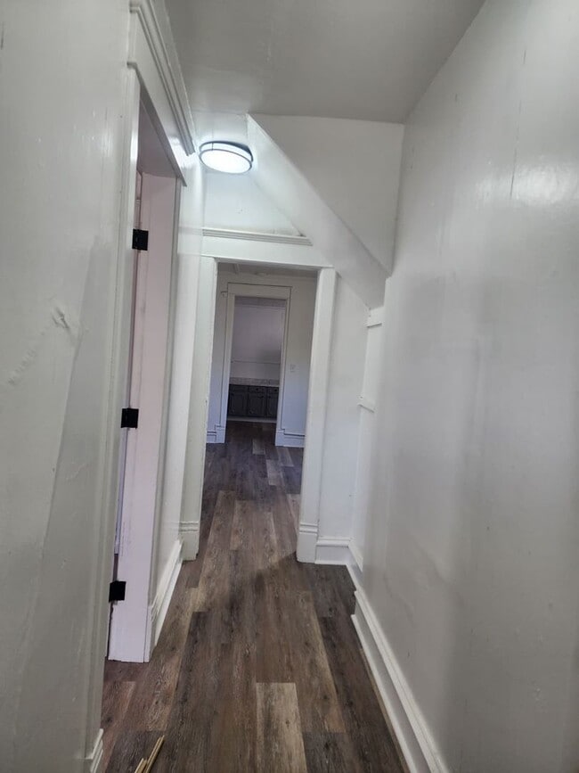 Photo - 1028 W Wayne St Unit Wayne St 1028 "MET Accepted"