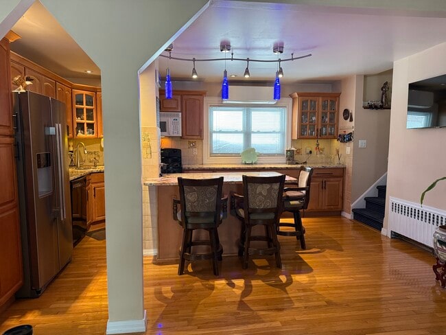 Building Photo - 246 Grant Ave Unit 1st. Floor