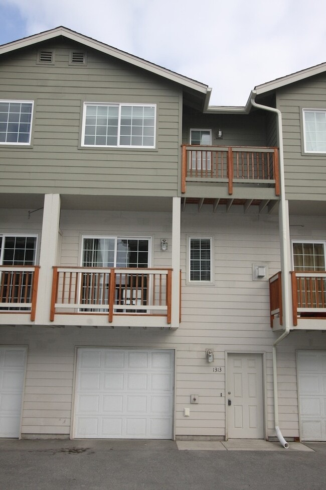 2 Bedroom Condo near Downtown Anchorage! - 2 Bedroom Condo near Downtown Anchorage!