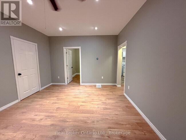 Photo - 25 Drummond St