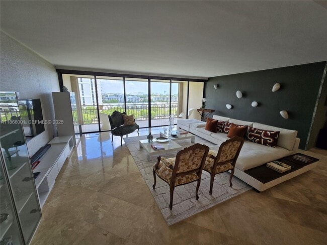 Photo - 11113 Biscayne Blvd Unit 854