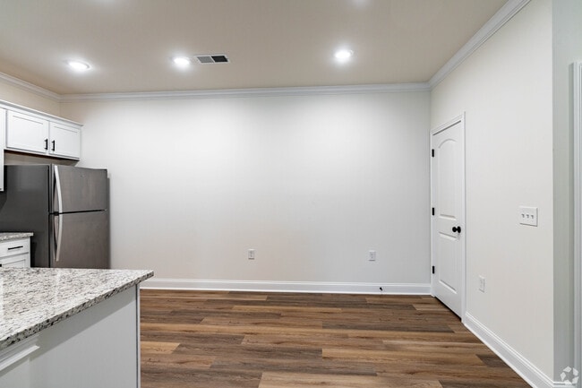 Photo - Grove Park Apartments