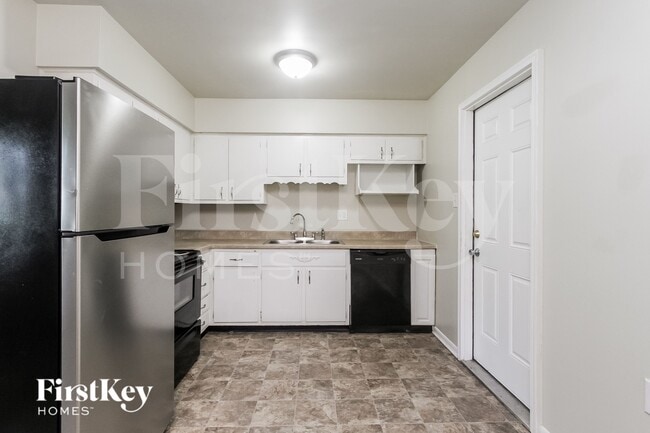 Photo - 7320 E 51st St