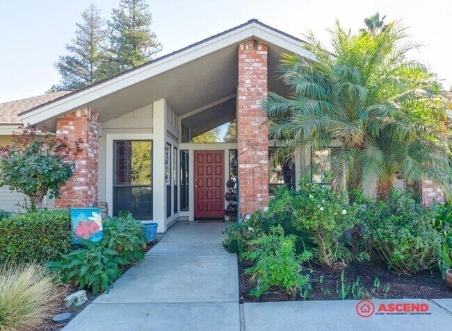 Photo - * MOVE IN SPECIAL!*