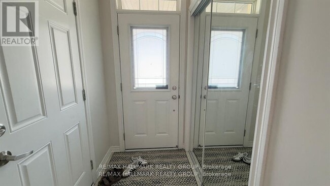 Photo - 207 Cayman Rd