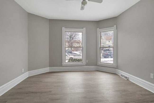 Photo - 304 Baker Ave