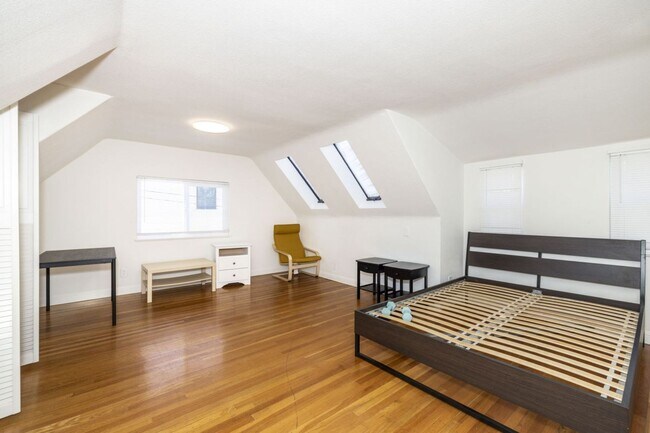 Photo - 555 Stanford Ave Unit 555 Stanford Ave- main house