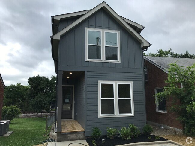 Building Photo - 720 Groves Park Rd Rental