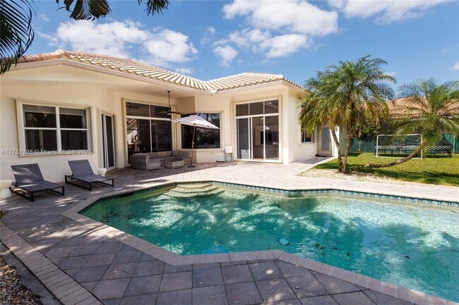 Building Photo - 280 Landings Blvd Rental