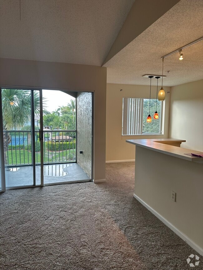Building Photo - 266 Village Blvd Unit Bldg 266 Rental