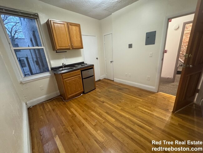 Photo - 51 S Huntington Ave Unit B1