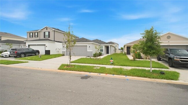 Building Photo - 2942 Lavanda Dr