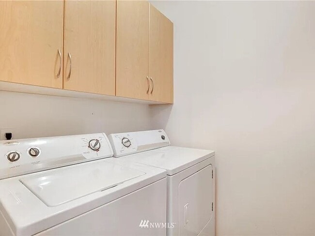 Photo - Sammamish 2 Bed 2 Bath