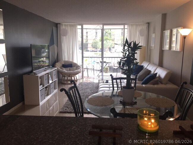 Photo - 10 Royal Palm Way Unit 2030
