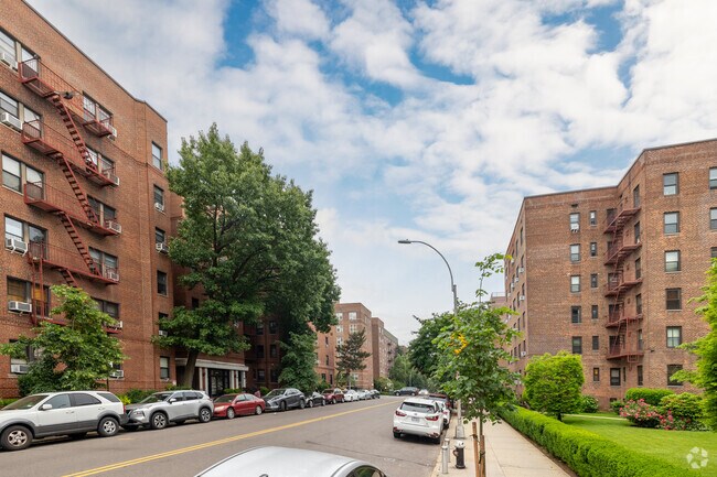 Photo - 10010 67th Rd