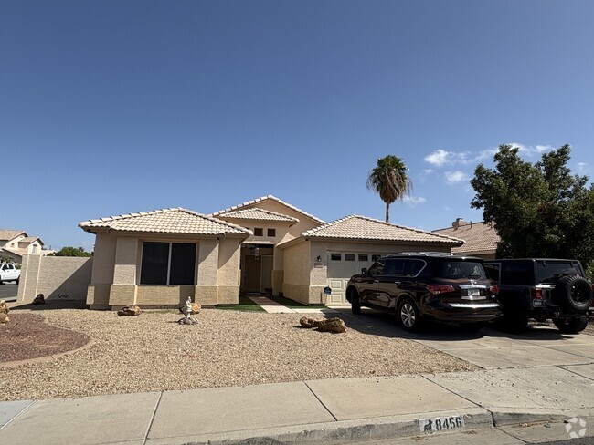 Building Photo - 8456 W Cherry Hills Dr Rental
