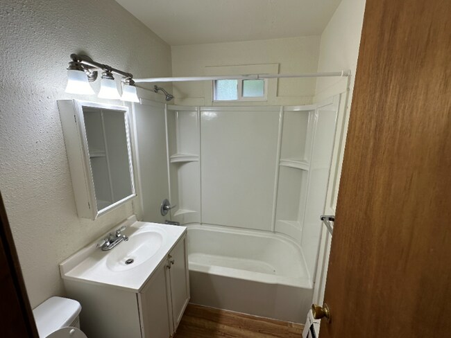 Photo - 926 James Ct Unit 2