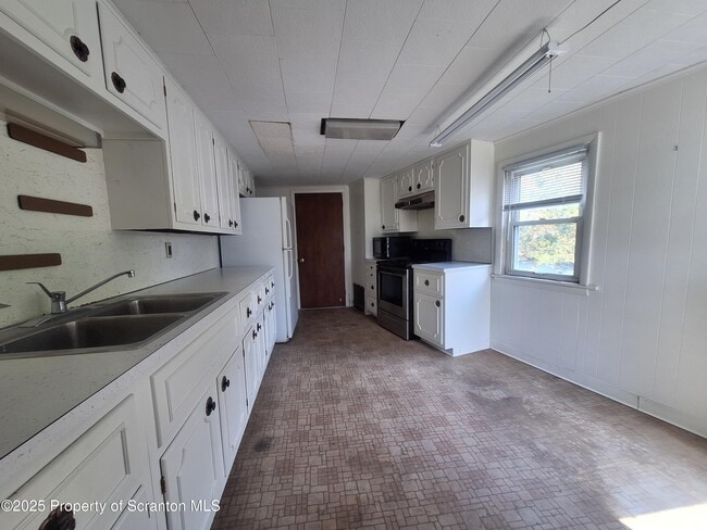 Photo - 234 E Drinker St