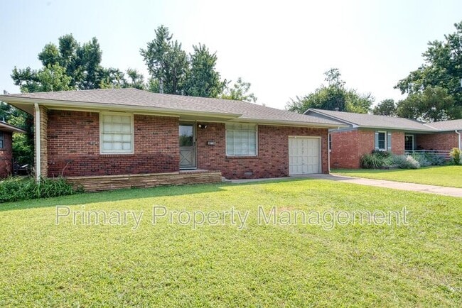 Building Photo - 1722 Mattern Dr