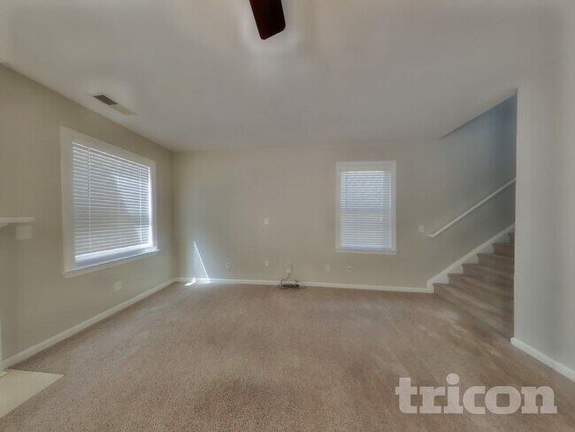 Photo - 3535 Arbroath Dr