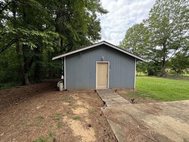 200 W Caldwell Rd
