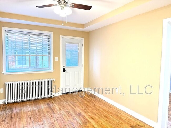 Building Photo - 8800 Plymouth St Unit #1