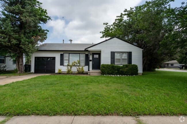 Building Photo - Charming Newly Renovated 3-Bedroom Home in...