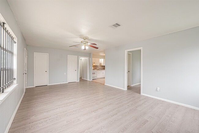Photo - 9302 Fairland Dr