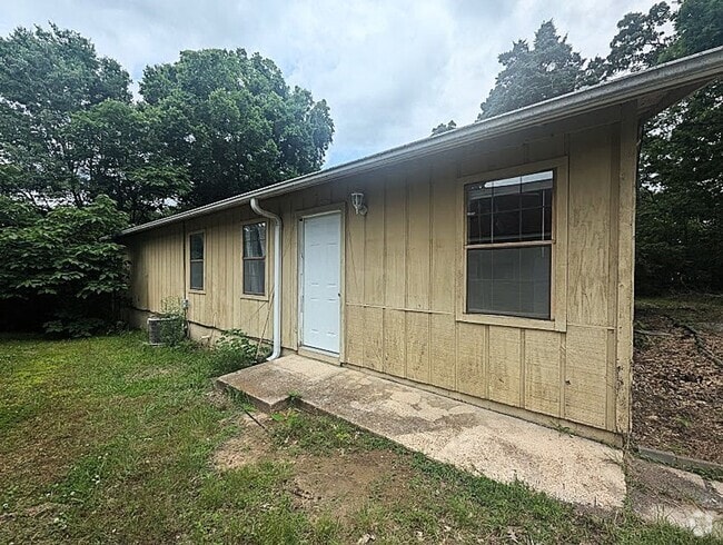 Building Photo - 600 Row St Unit B Rental
