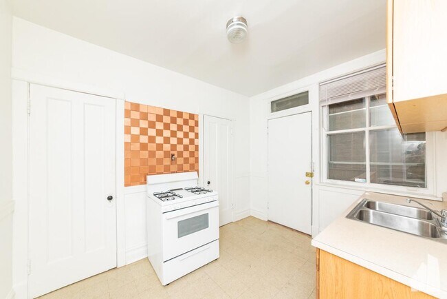 Photo - 1 bedroom in Chicago IL 60640 Unit 1