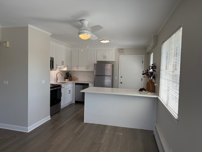 Photo - 214-222 S Pine Ave