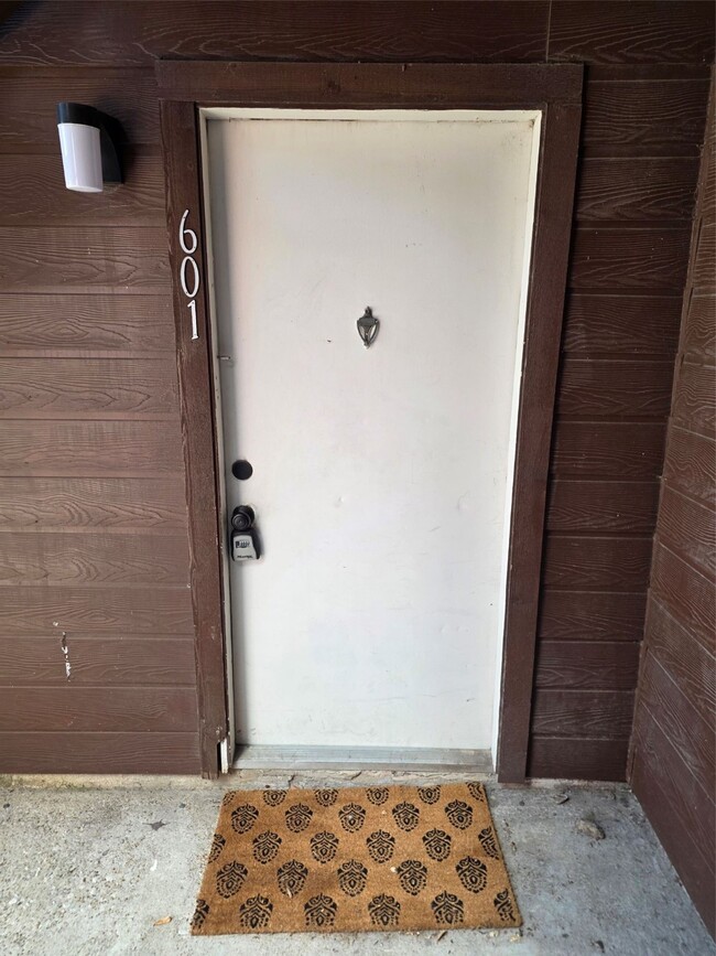 Photo - 12905 Woodforest Blvd Unit True
