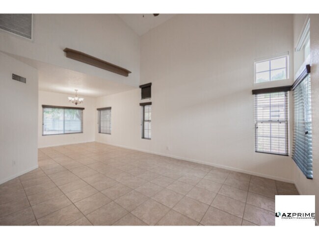 Photo - Stunning 4/2.5 Gilbert House - Private Poo...