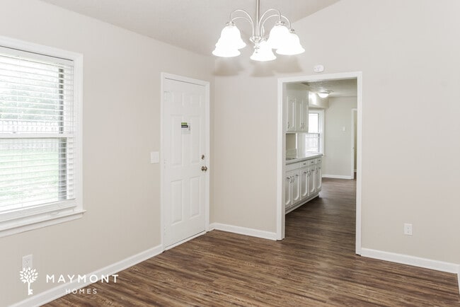 Photo - 104 Cerrydowns Ct