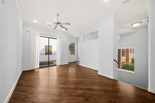 Photo - 202 McGowen St Unit F