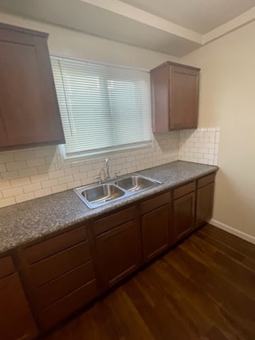 Photo - Dorset Village Apartments