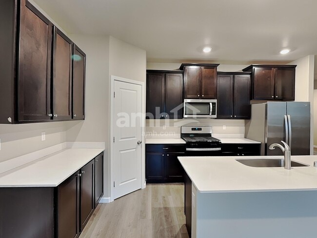 Photo - 5748 86th Dr NE