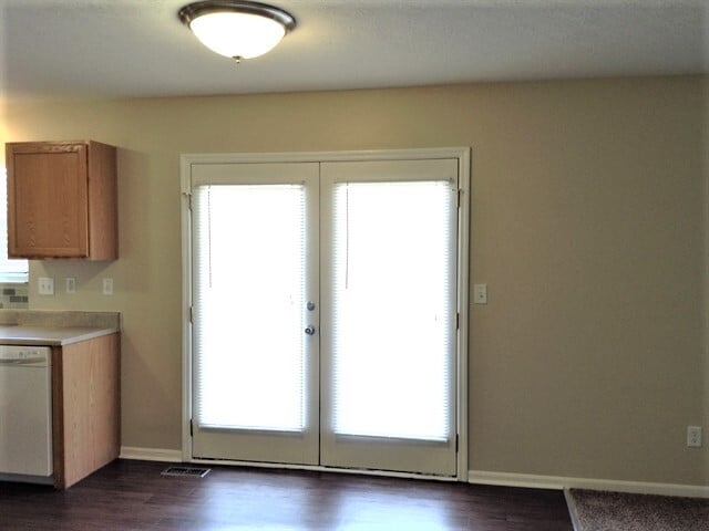 Photo - 120 Waterstone Dr