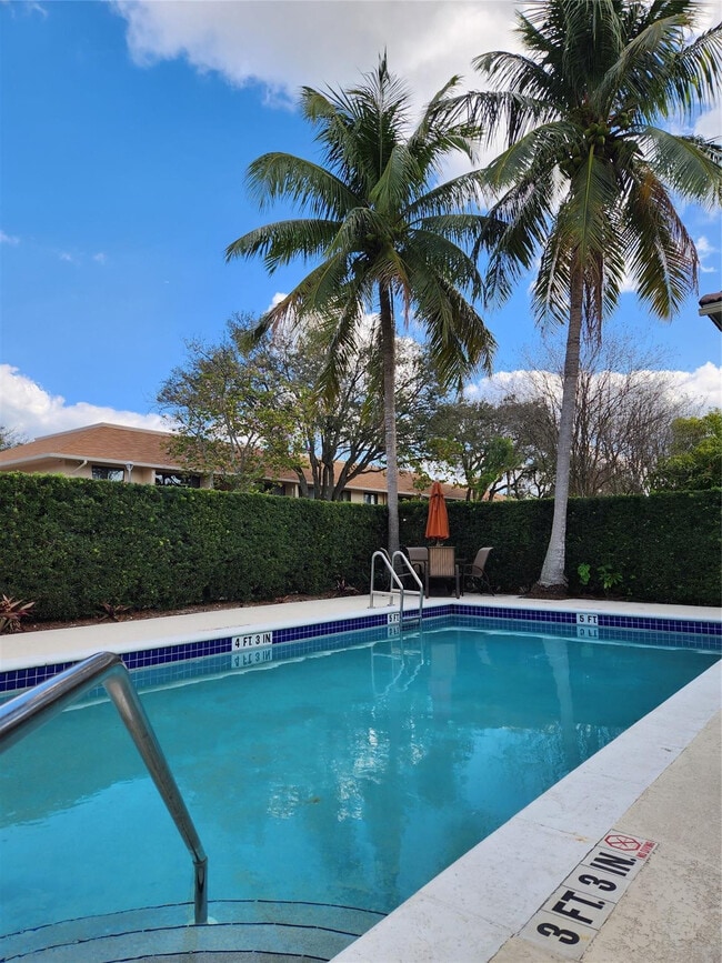 Building Photo - 119 Hidden Ct Rd