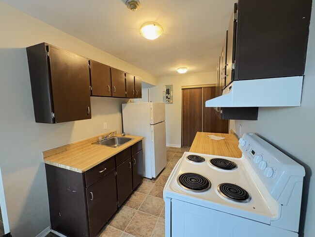 Photo - 546 Martha Ave Unit 18