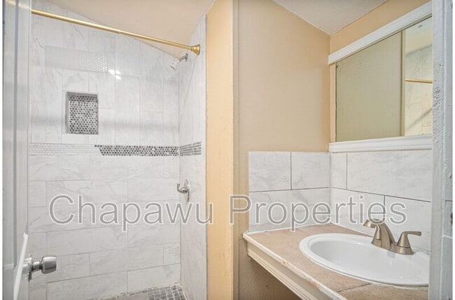 Photo - 1323 Lamar St