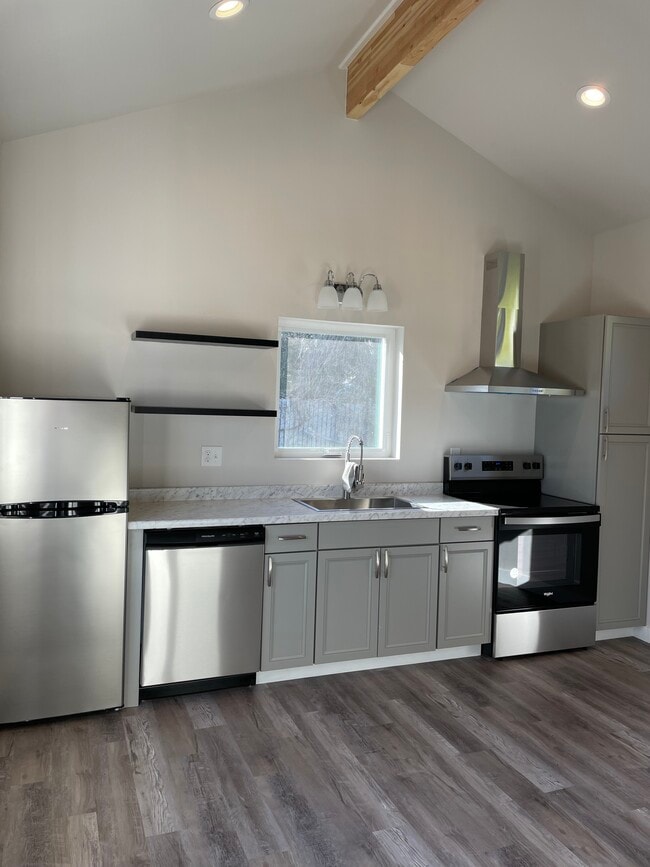 Photo - 236 6th St NE