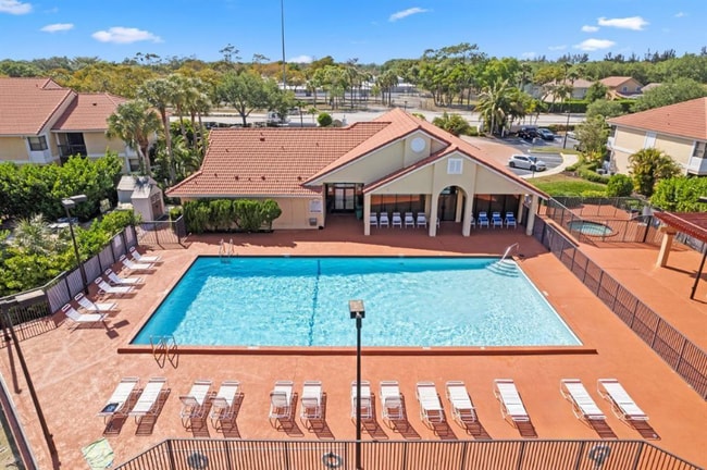 Photo - 5781 Riverside Dr